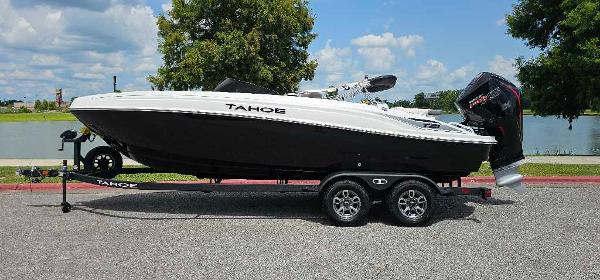 2025 Tahoe T21