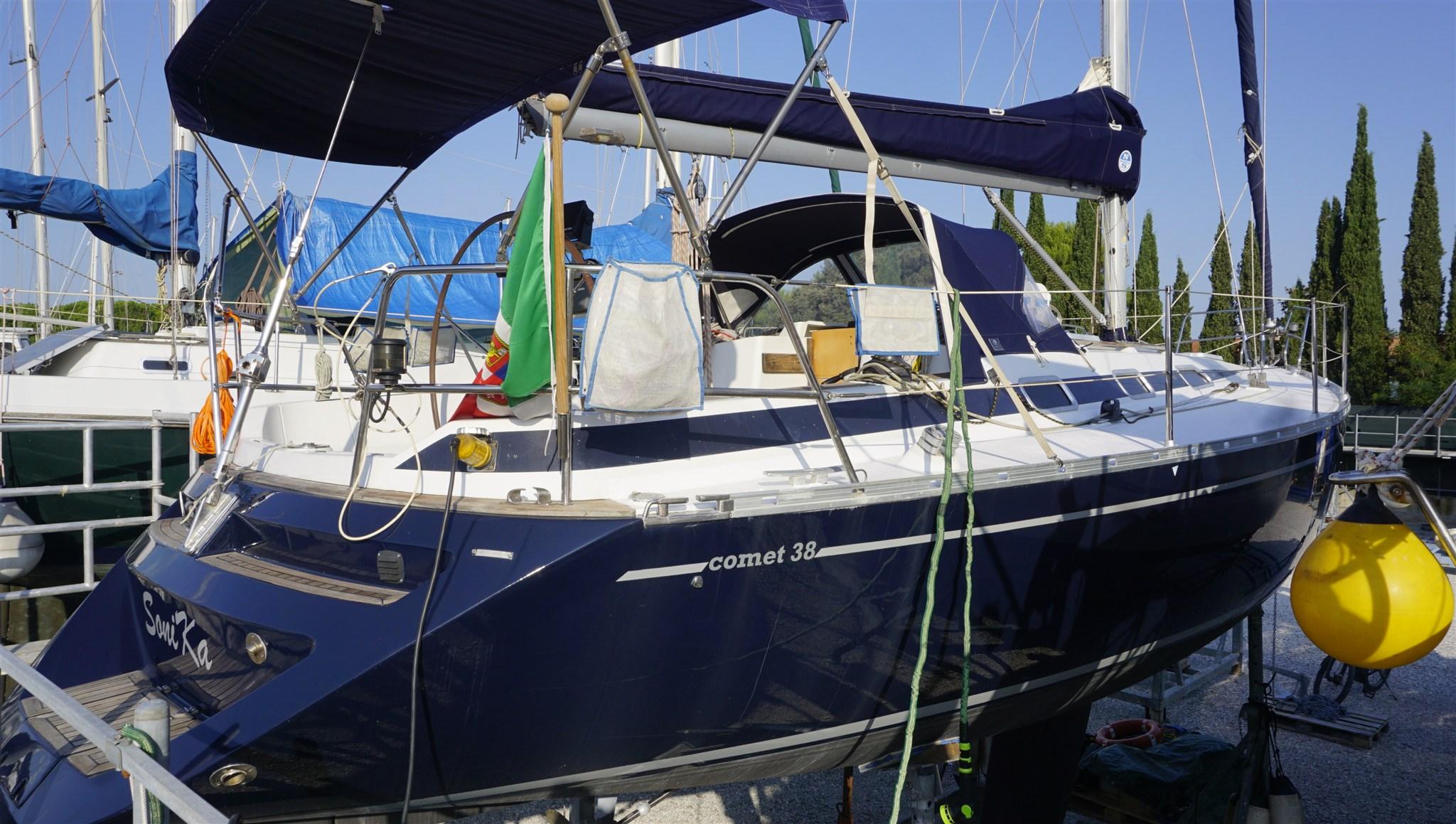 2002 Comar Comet 38