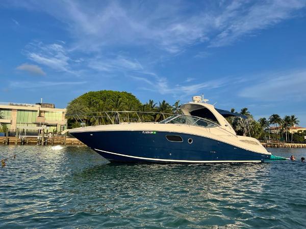 2012 Sea Ray 350 Sundancer