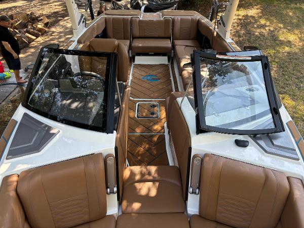 2022 Malibu Wakesetter 25 LSV