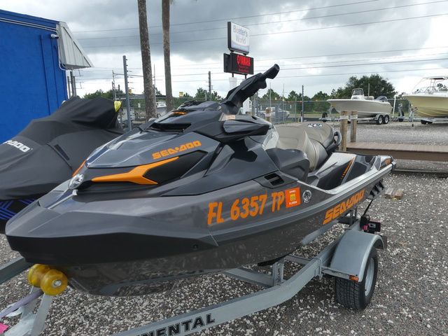 2023 Sea-Doo Wake™ 170 BRP Premium Audio iDF iBR