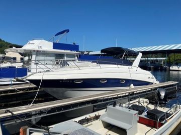 2005 Larson Cabrio 310