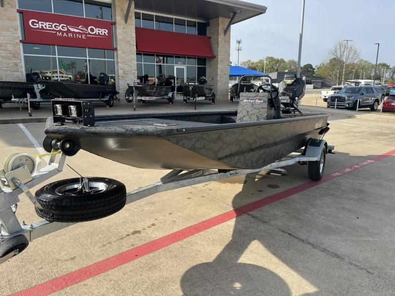 2025 Gator-tail 18/60 Extreme Series