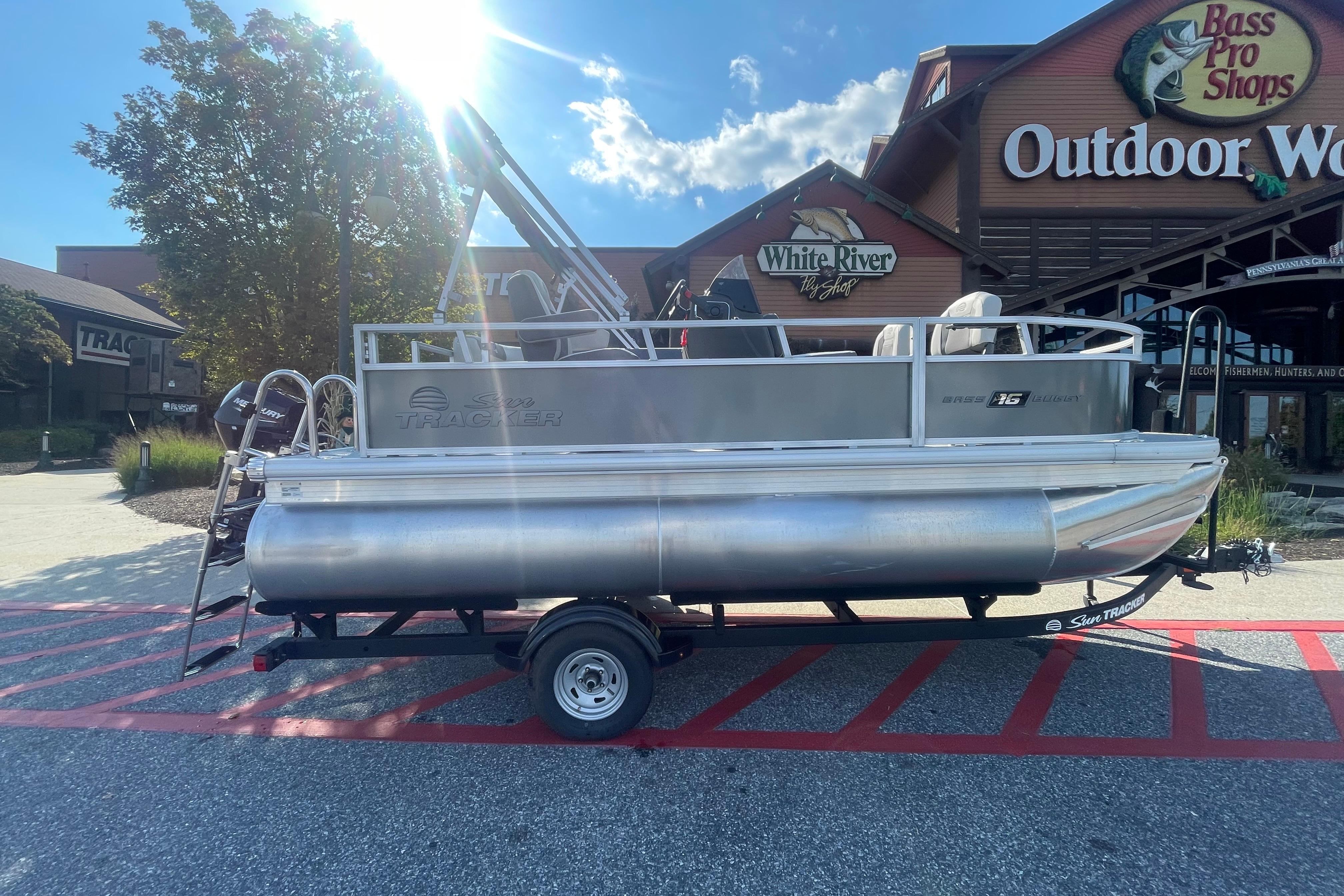 2026 Sun Tracker Bass Buggy 16 XL Select