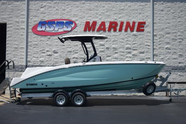 Yamaha Boats 255 FSH Sport E 2025 Yamaha Boats 255 FSH Sport E at GSPS Marine dealership.