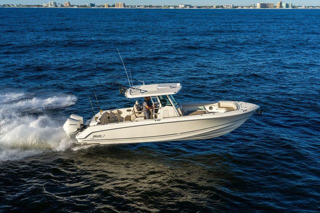 2025 Boston Whaler 330 Outrage