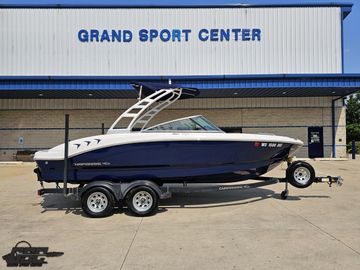 2022 Chaparral 21 SSi