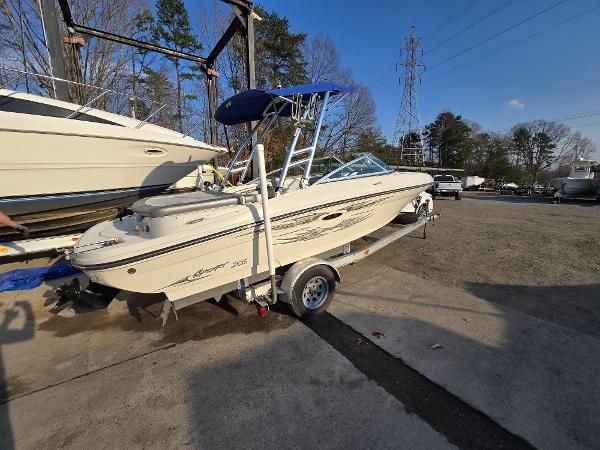 2008 Sea Ray 205 Sport