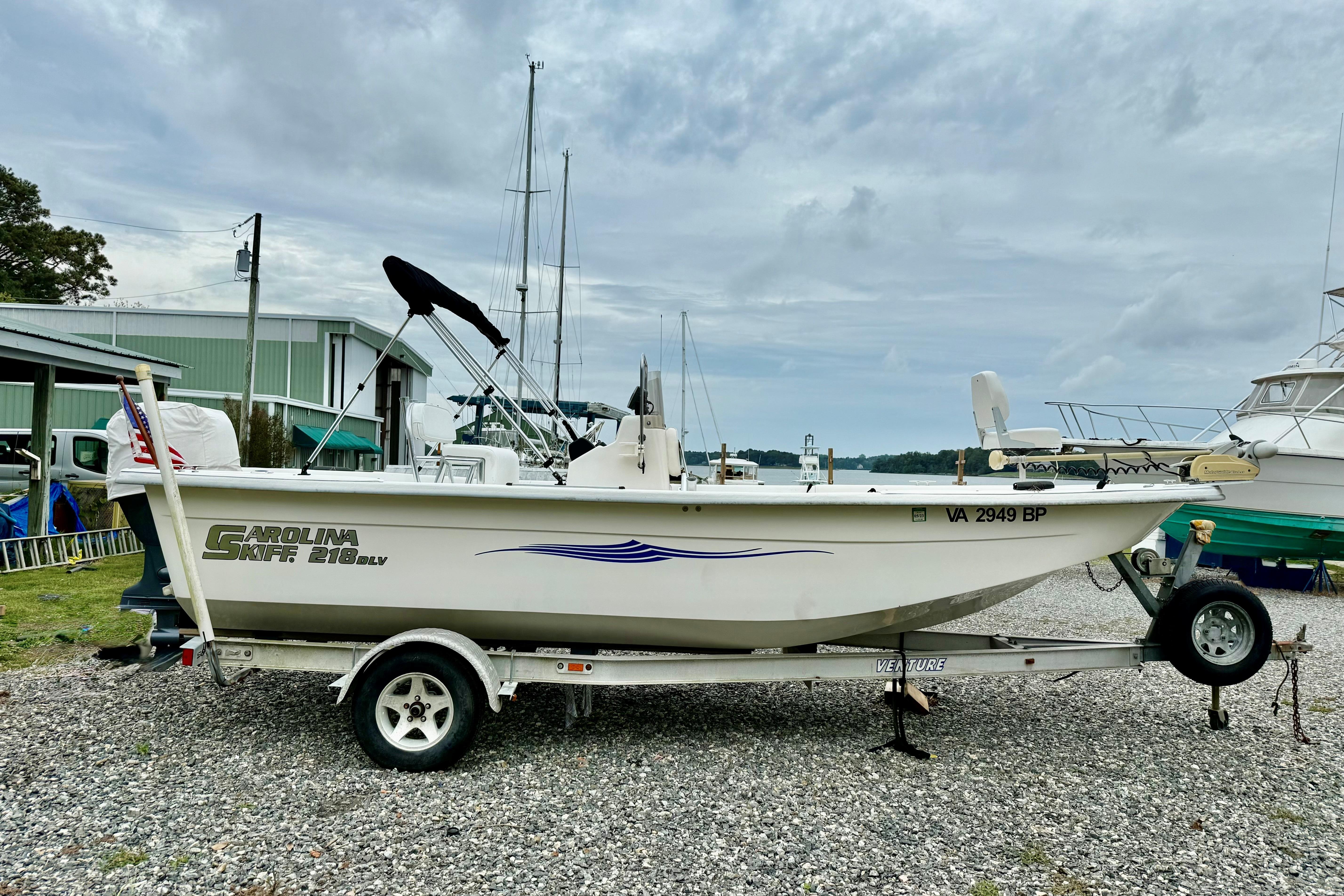 2009 Carolina Skiff 218 DLV