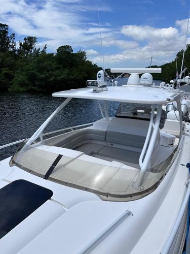 2016 Intrepid 375 Walkaround
