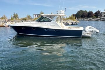 2019 Tiara Yachts 39 Open