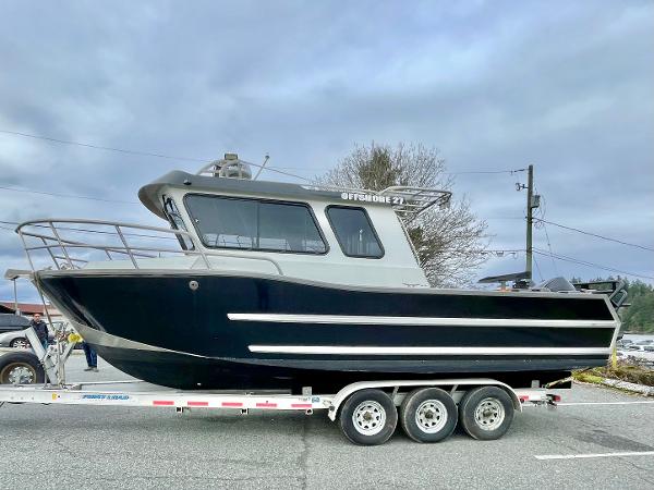 2026 Custom Pioneer Bluefin 270