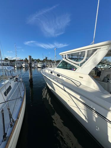 1998 Tiara Yachts 4000 Express