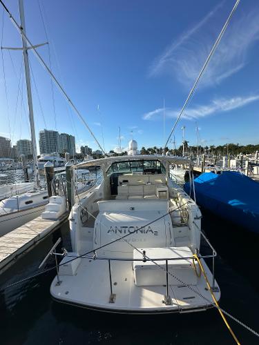 1998 Tiara Yachts 4000 Express