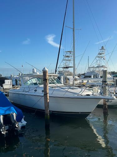 1998 Tiara Yachts 4000 Express