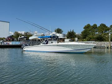 2001 Marlago Fs 35 Center Console Cuddy