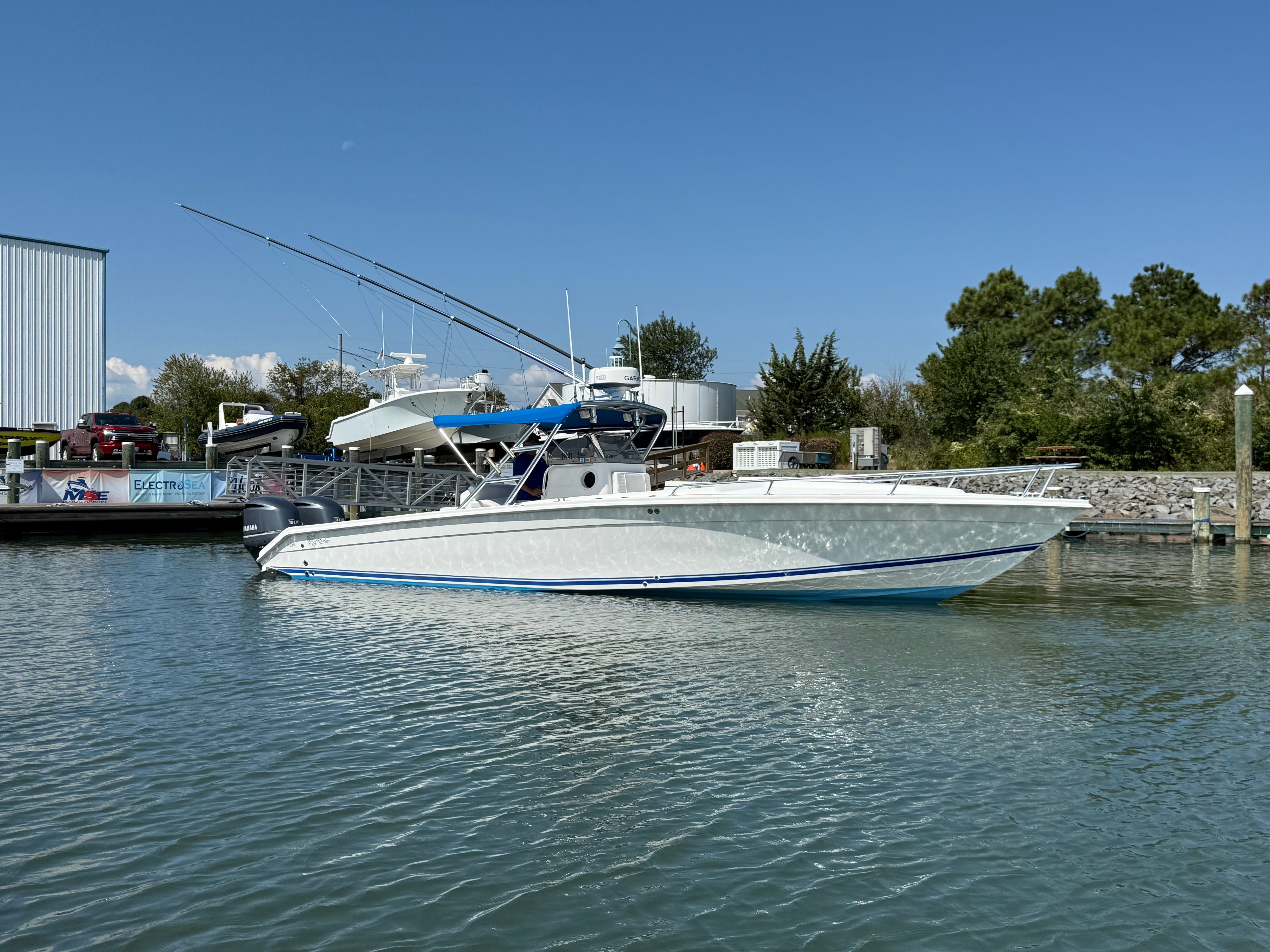 2001 Marlago Fs 35 Center Console Cuddy