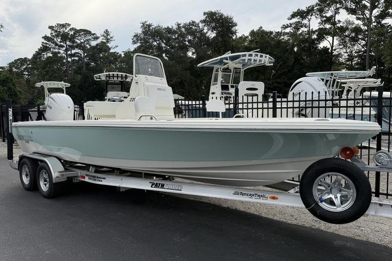 2025 Pathfinder 2200 TRS