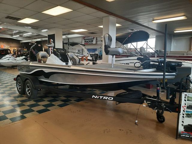 2025 Nitro Z19