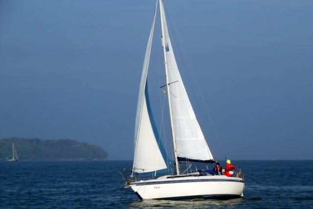 1987 Mirage Yachts 2700