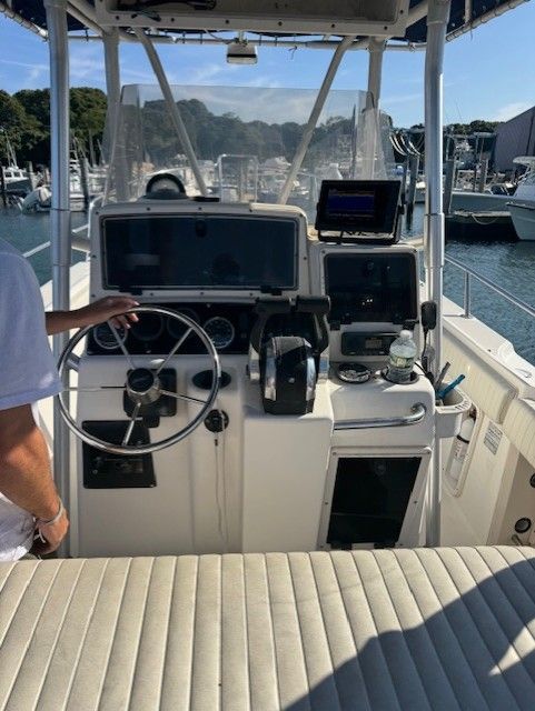 1998 Boston Whaler 26 Outrage