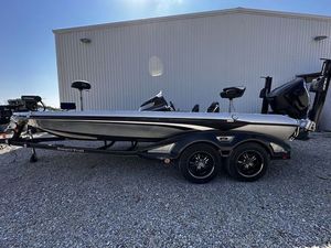 Ranger Z521 Comanche