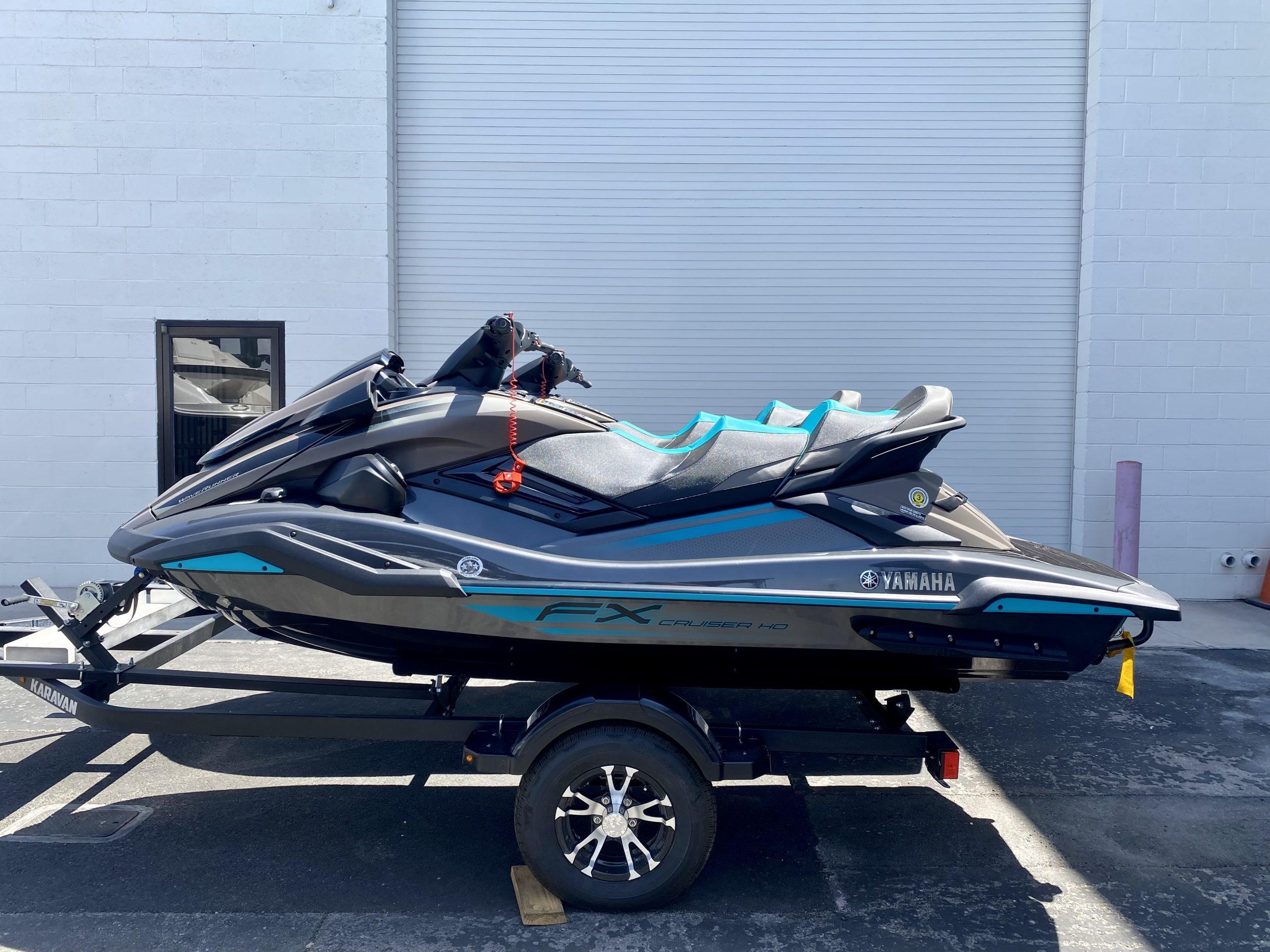 Yamaha WaveRunner FX Cruiser HO