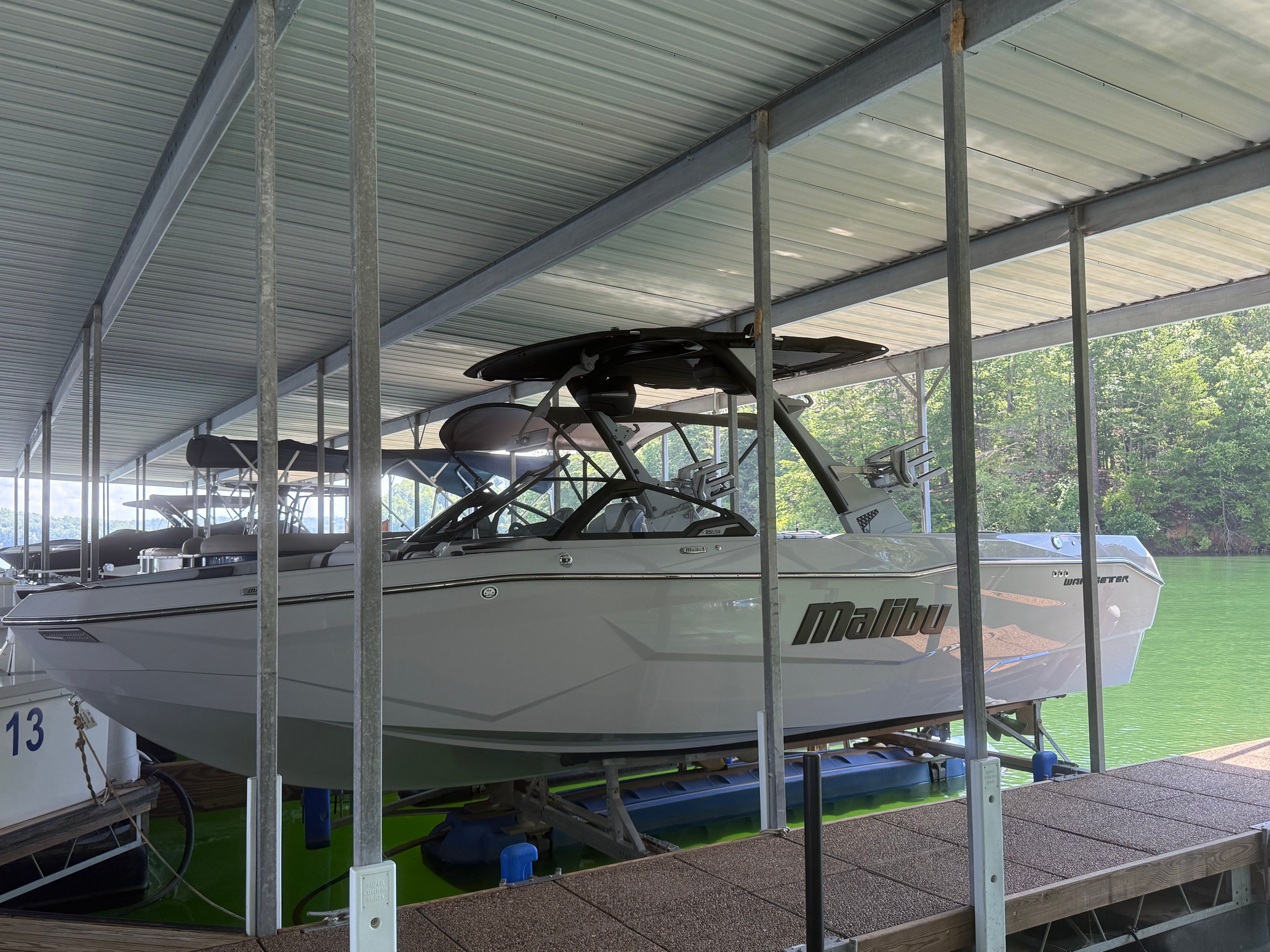 2025 Malibu Wakesetter 25 LSV