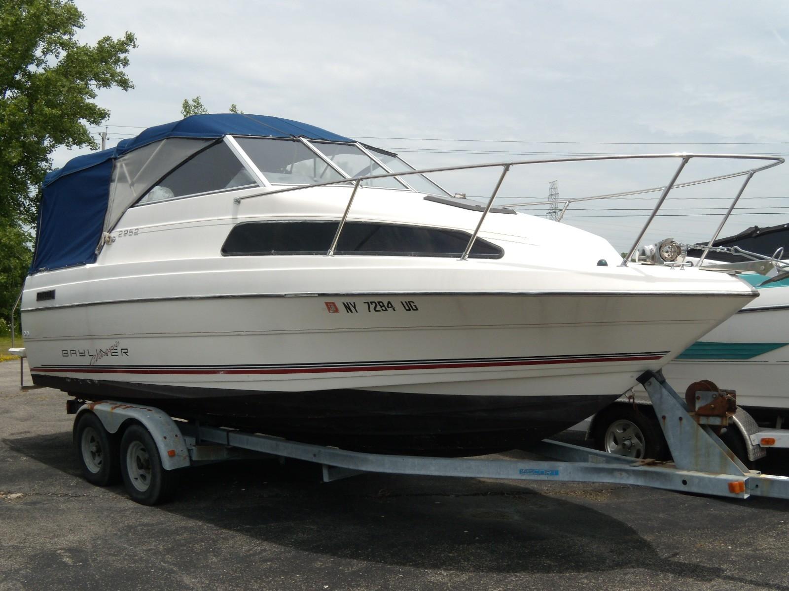 1992 Bayliner 2252 Ciera Classic, Grand Island New York - boats.com