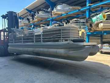 2006 Godfrey Sanpan 2200LE