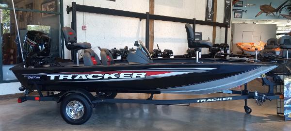 2025 Tracker Pro Team 175