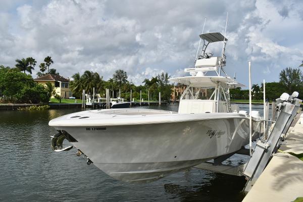 2013 Invincible 42 Open Fisherman