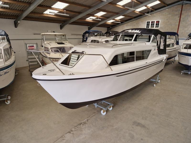 Viking 260 Wide Beam Highline Spec