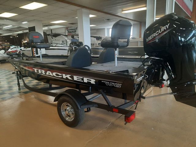 2026 Tracker PT 175TXW