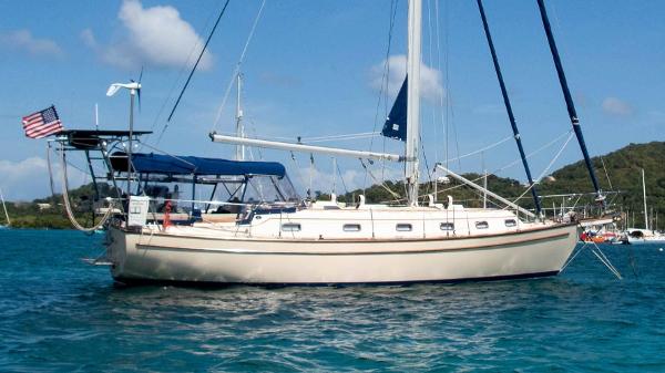 Island Packet 40