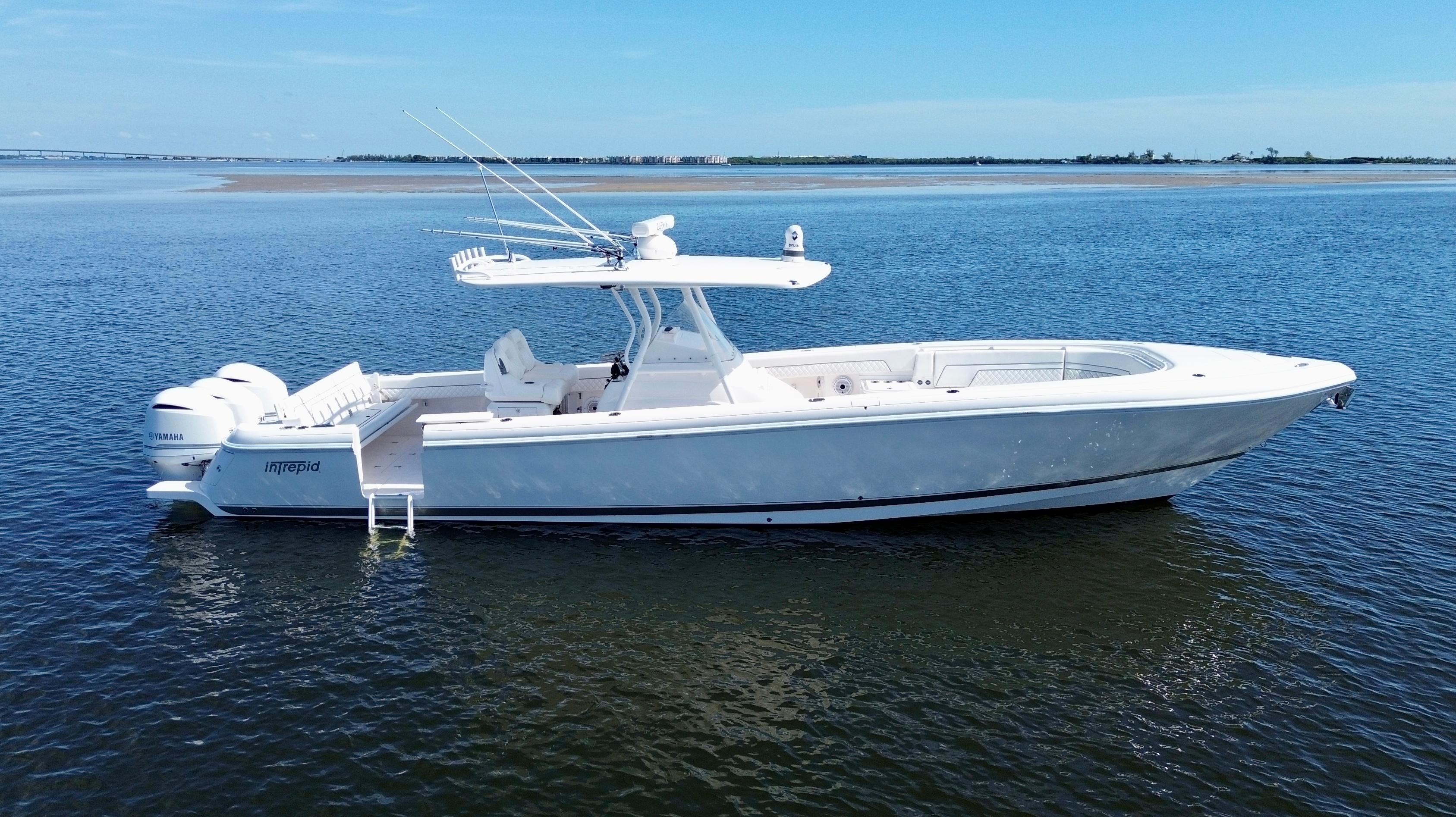 2017 Intrepid 375 FE