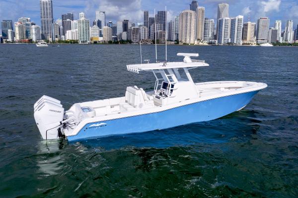 2025 Invincible 36 Open