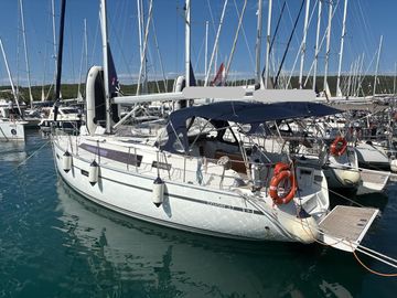 2015 Bavaria Cruiser 37
