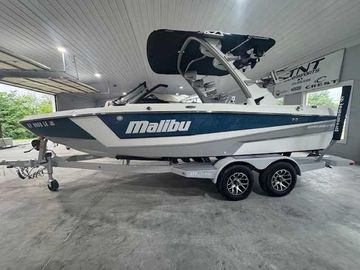 2022 Malibu Wakesetter 21 LX