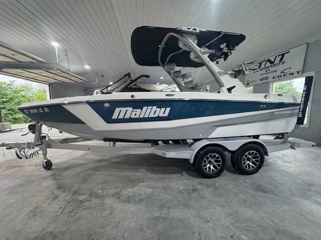 2022 Malibu Wakesetter 21 LX