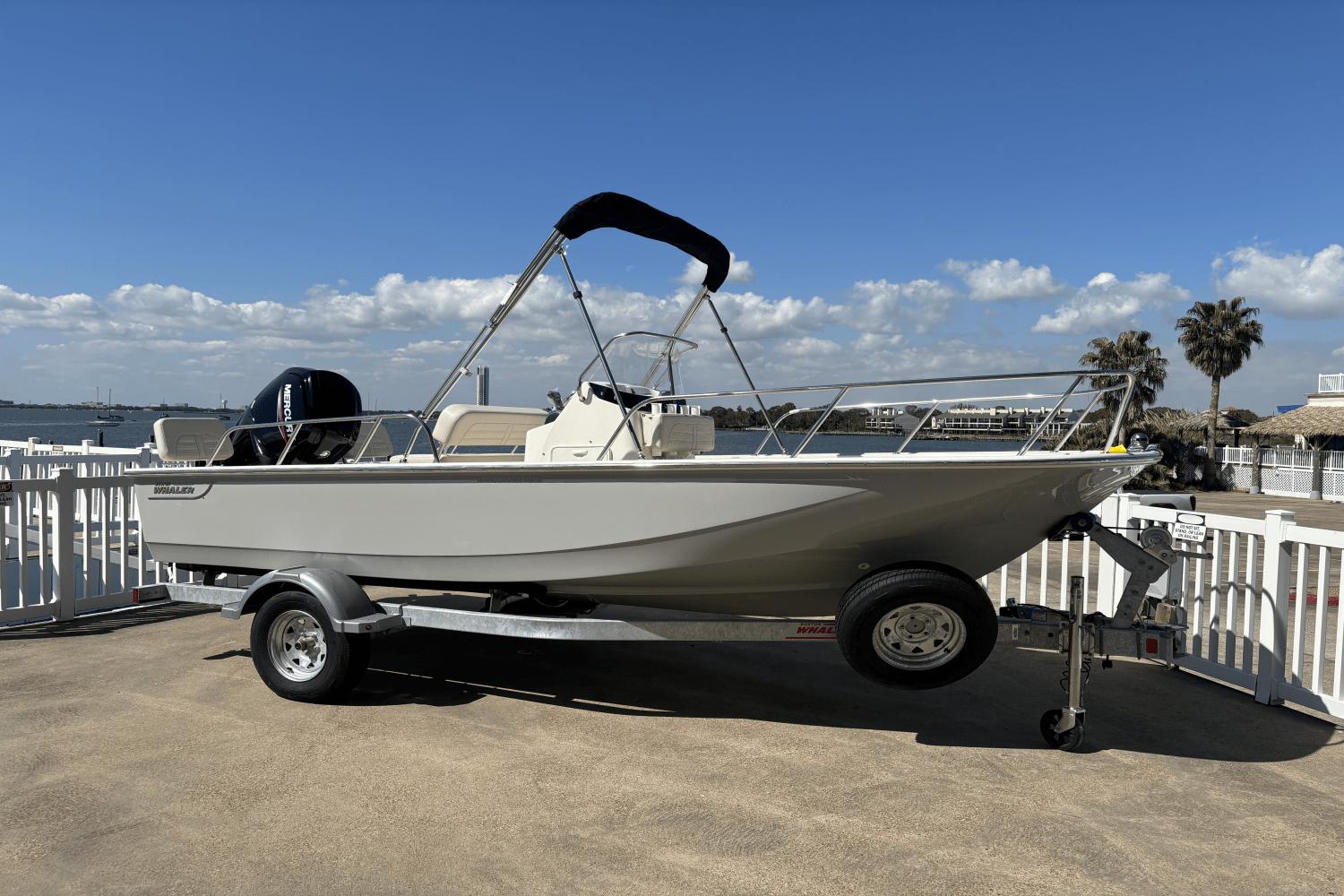 Boston Whaler 170 Montauk