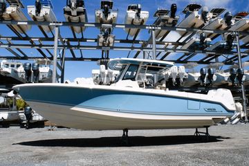 2026 Boston Whaler 330 Outrage