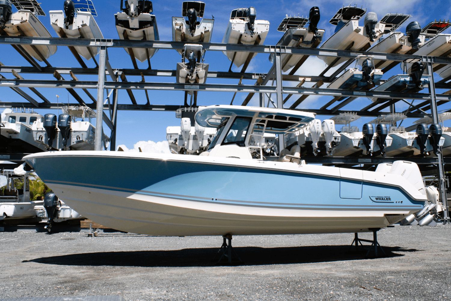 2026 Boston Whaler 330 Outrage