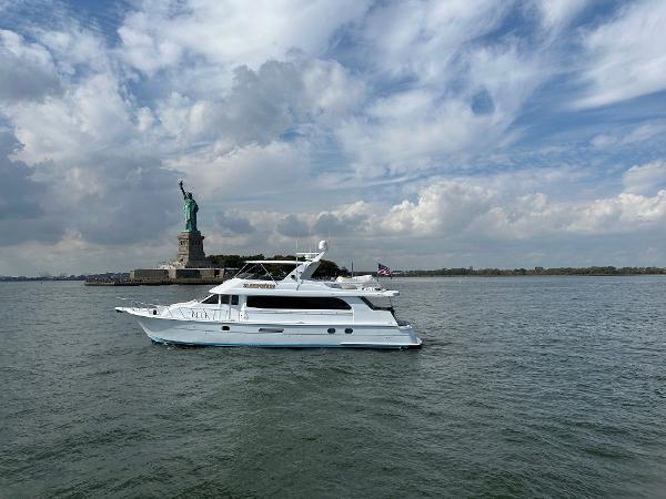 2000 Hatteras 75 Cockpit Motor Yacht