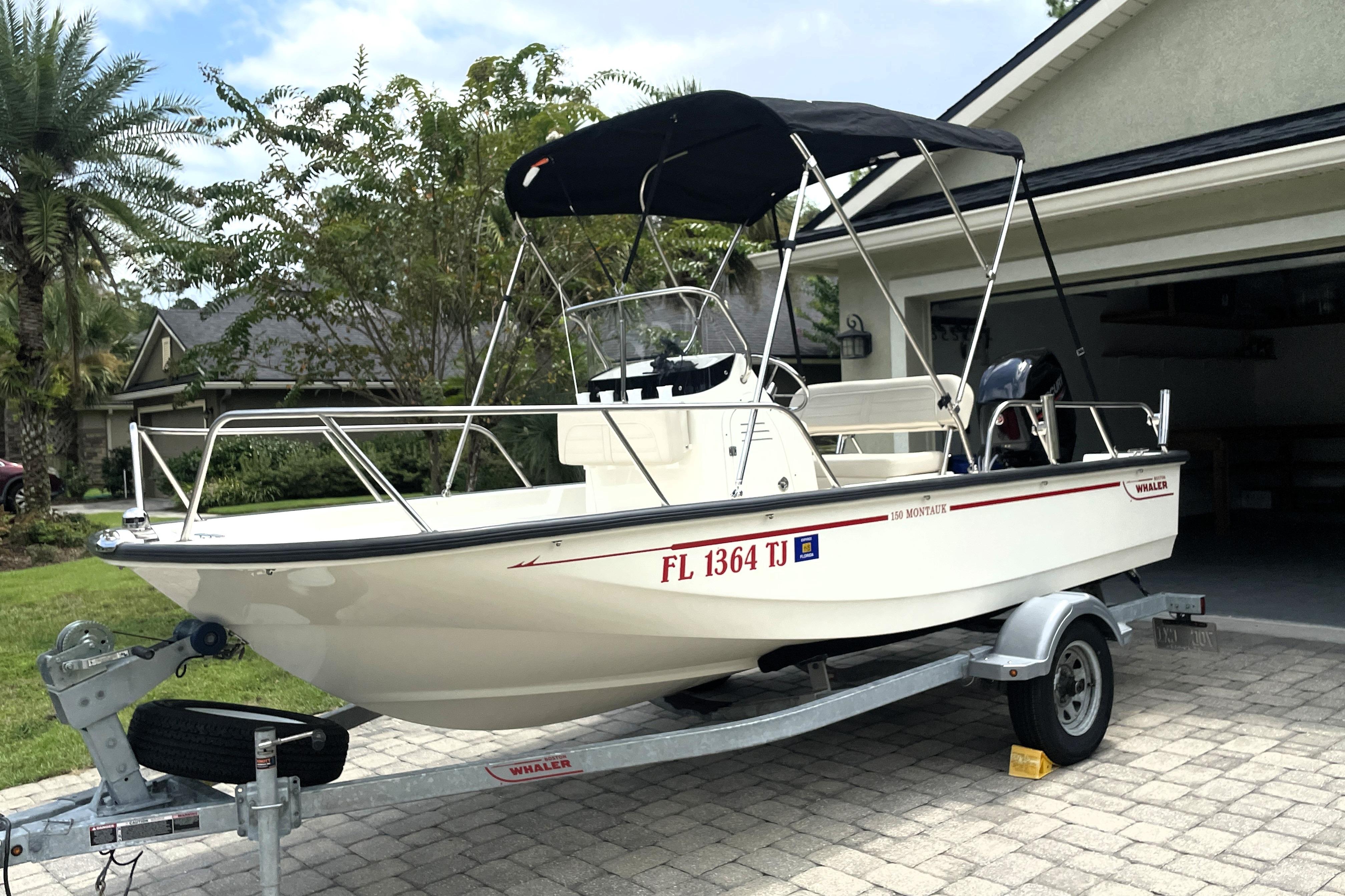 2021 Boston Whaler 150 Montauk