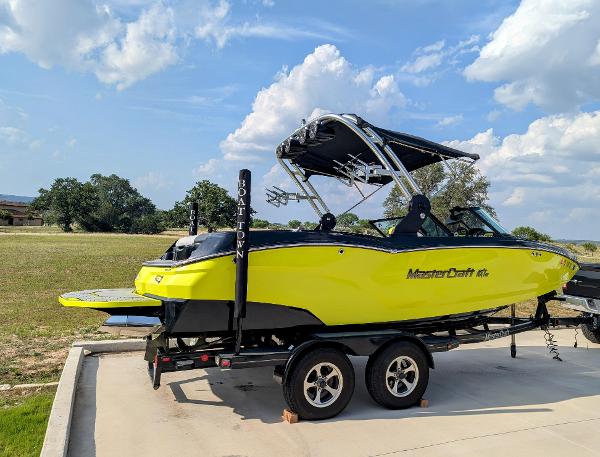 2021 MasterCraft NXT20