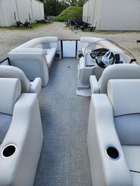 2022 Crest Classic DLX 240