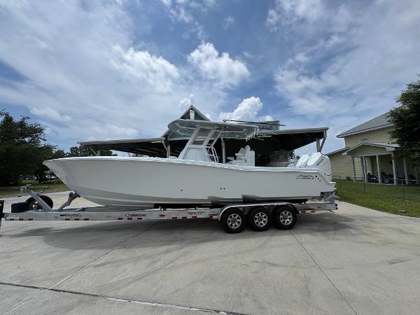 2026 Invincible 33 Open Fisherman