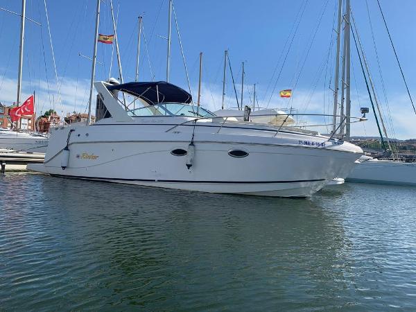 2001 Rinker 270 Fiesta Vee
