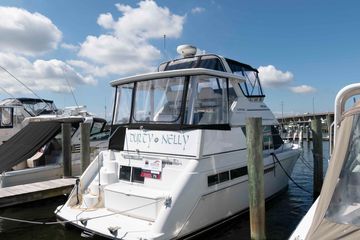 1997 Carver 355 Aft Cabin Motor Yacht